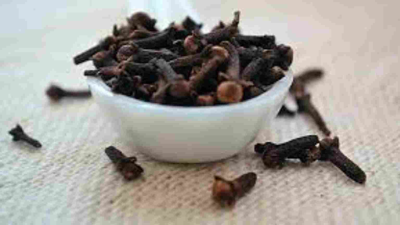 রাতে লবঙ্গ খাওয়ার উপকারিতা